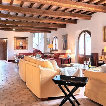 Beautiful In With Pool * San Giovanni del Pantano